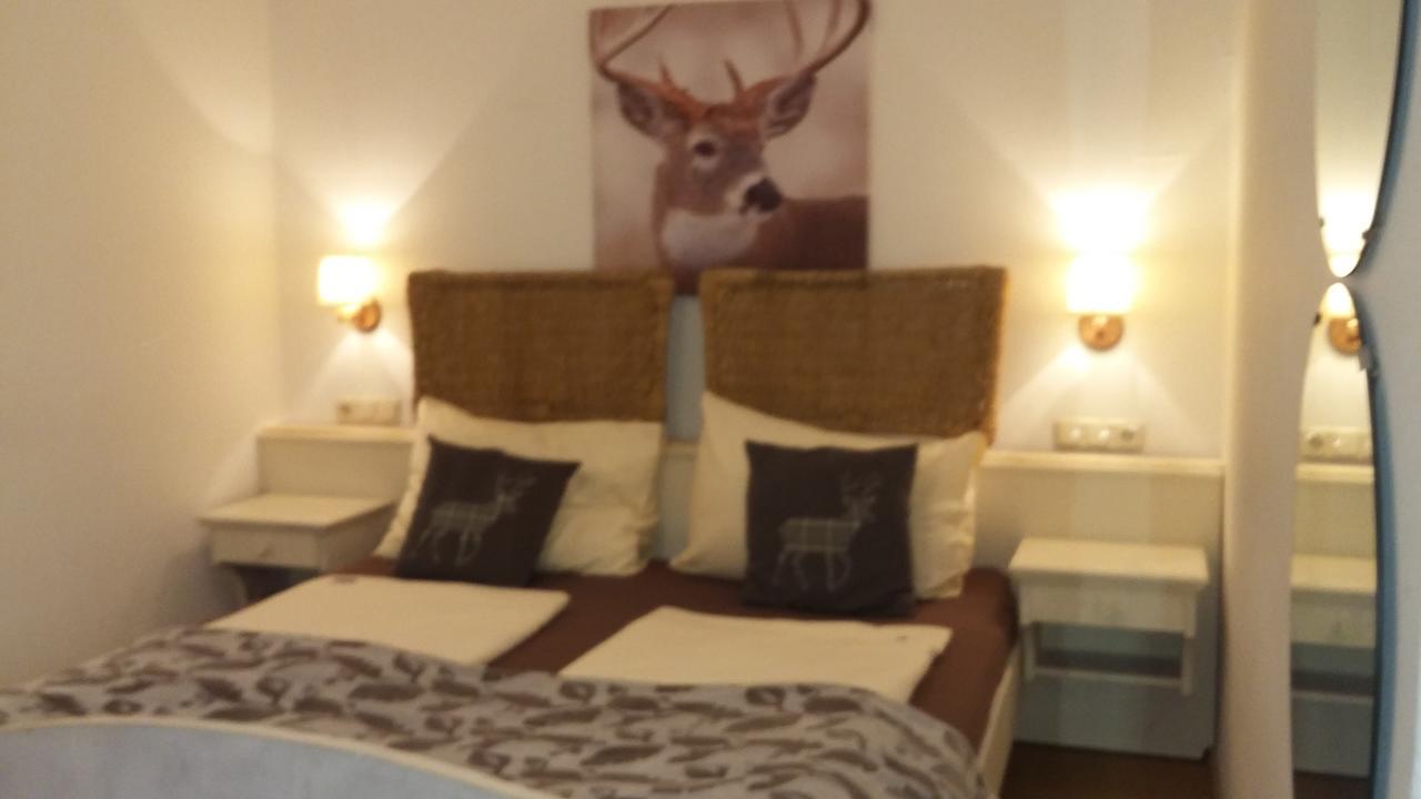 Platzhirsch Zur Alten Wagnerei Gastehaus Bed and Breakfast Saint Wolfgang Exteriör bild