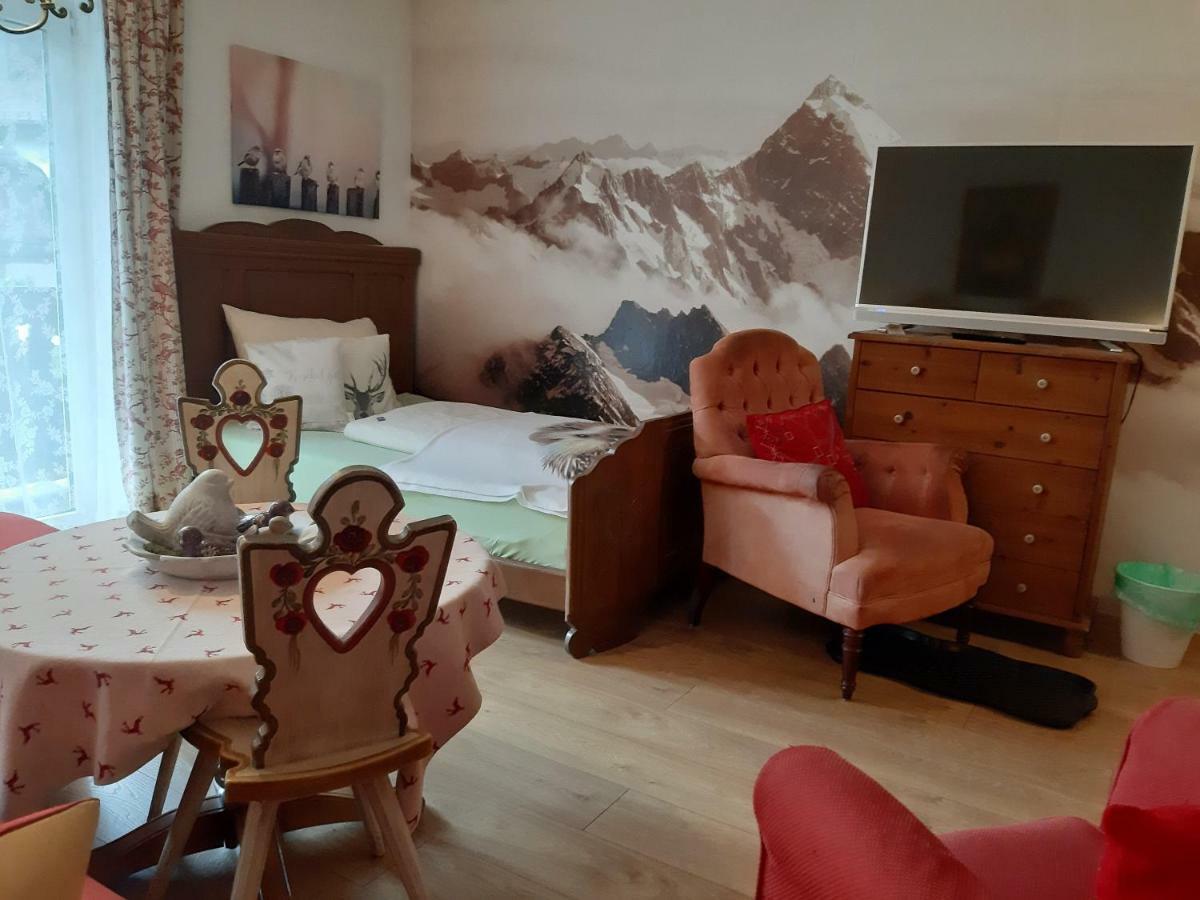 Platzhirsch Zur Alten Wagnerei Gastehaus Bed and Breakfast Saint Wolfgang Exteriör bild