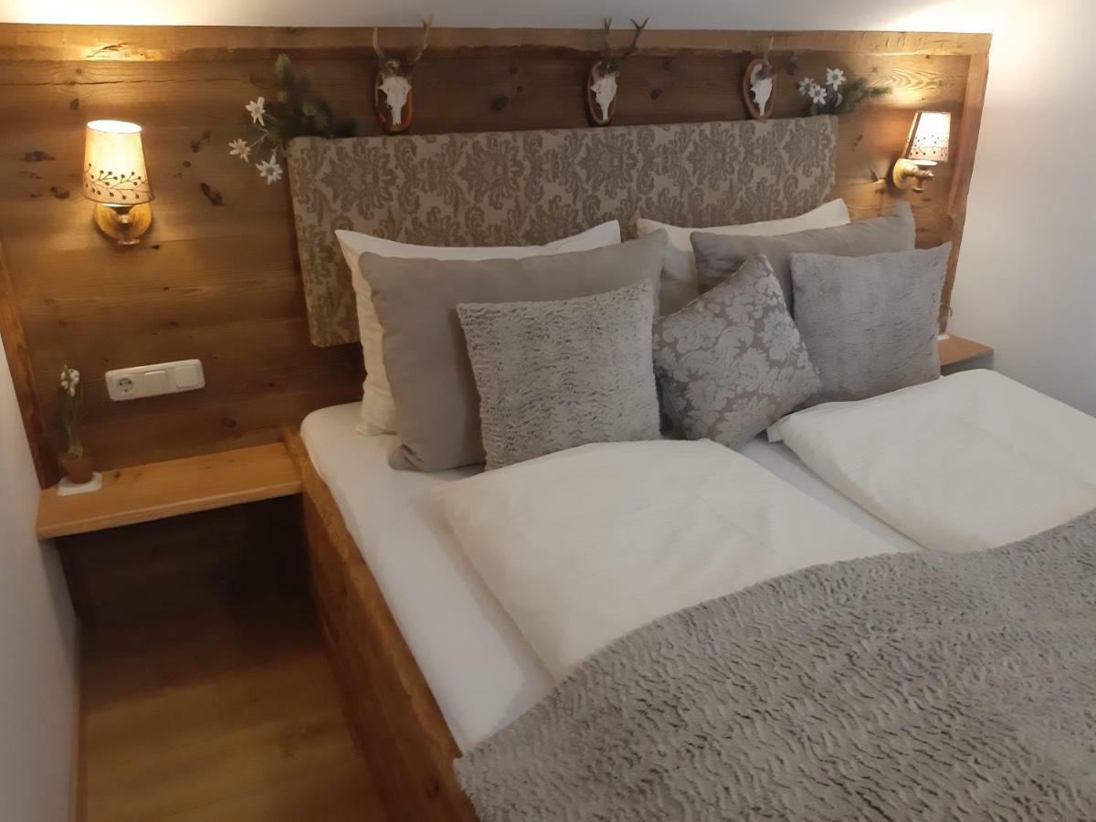 Platzhirsch Zur Alten Wagnerei Gastehaus Bed and Breakfast Saint Wolfgang Exteriör bild